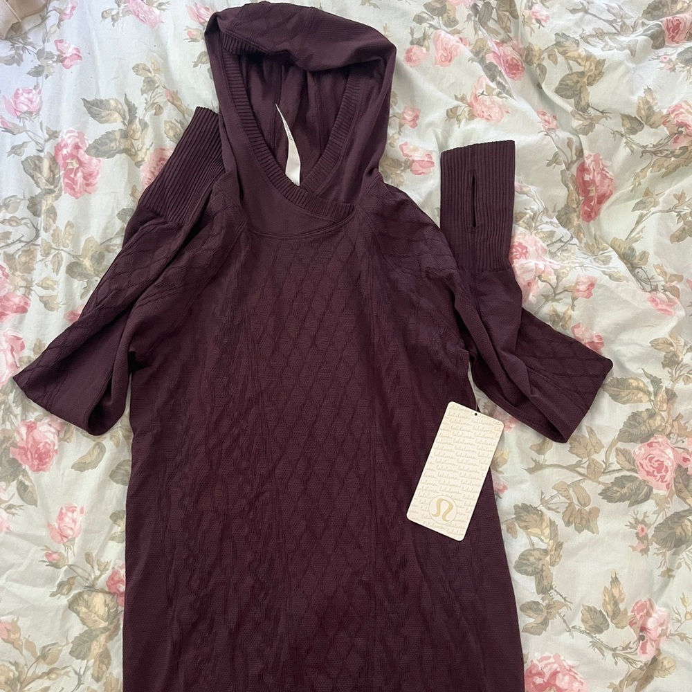 Lululemon maroon tight hoodie